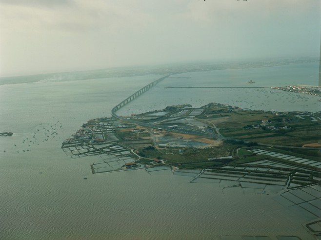 Le pont d'Oléron, vue aérienne sud est.
