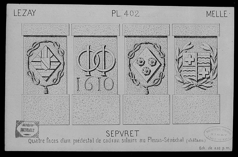 Quatre faces d'un piédestal de cadran solaire daté.
