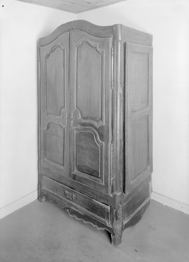 Armoire