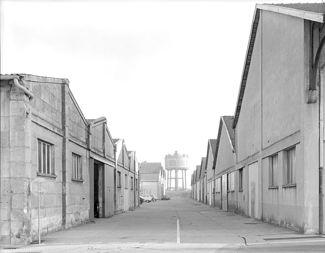 Anciens bâtiments de fabrication de la verrerie.