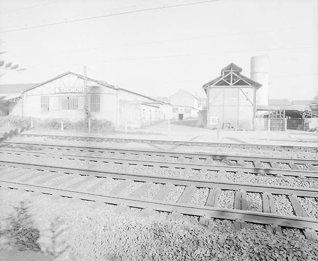L'usine, vue de l'est.