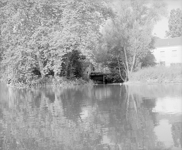 Coutellerie ; usine de construction mécanique U.M.D