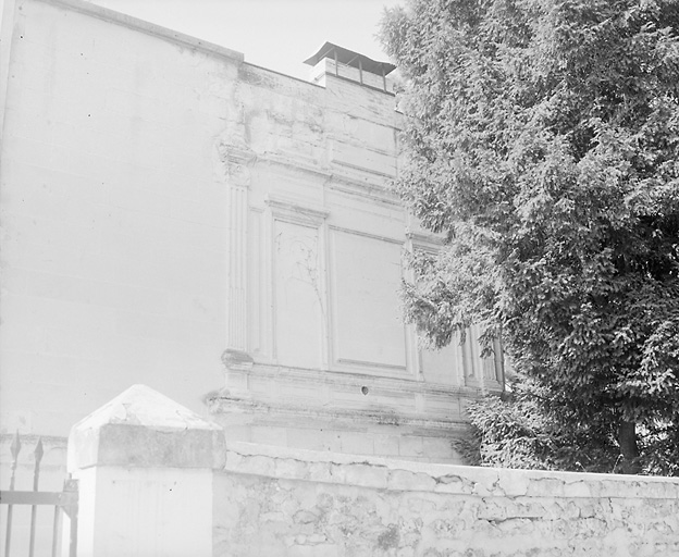 Détail de la maison du directeur.