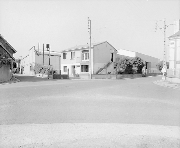 L'ancienne conciergerie.