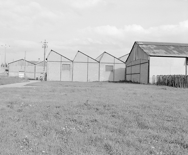 Détail de la façade sud de l'usine.