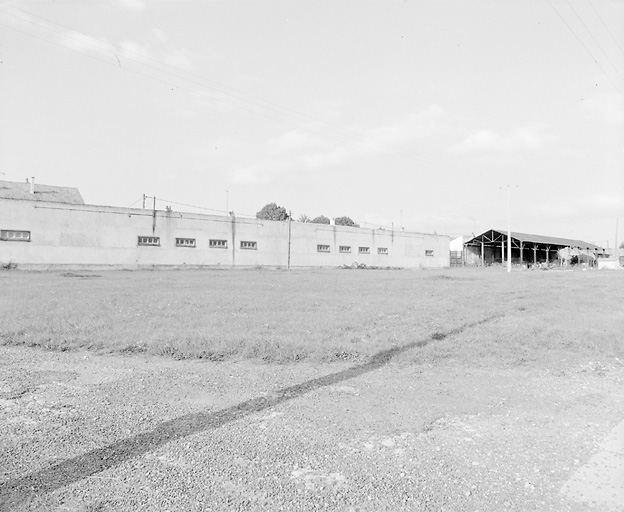 Les logements d'ouvriers vus depuis l'usine.