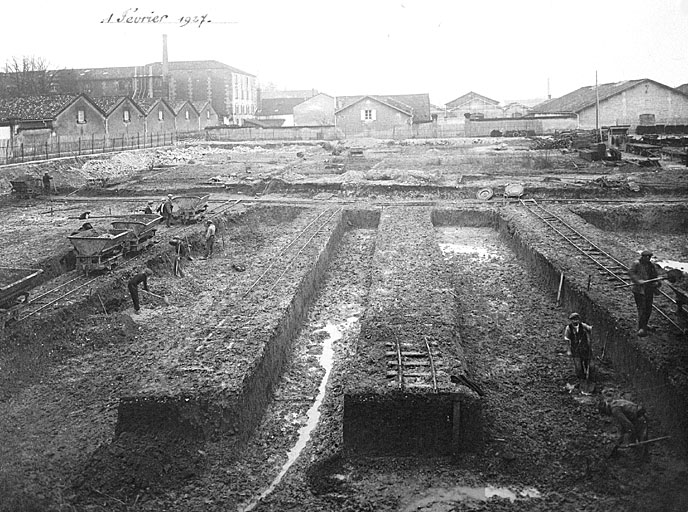 Bâtiment est, lors de sa construction, par les Grands Travaux de Marseille.