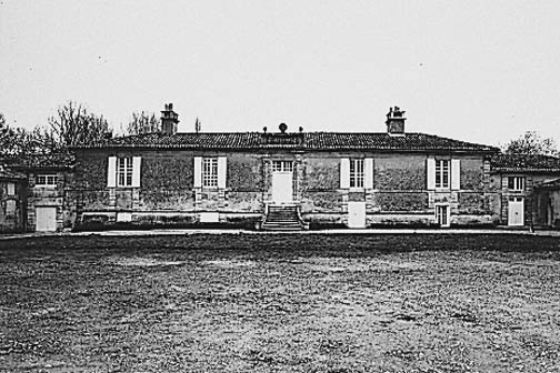 Logis, élévation sur cour.