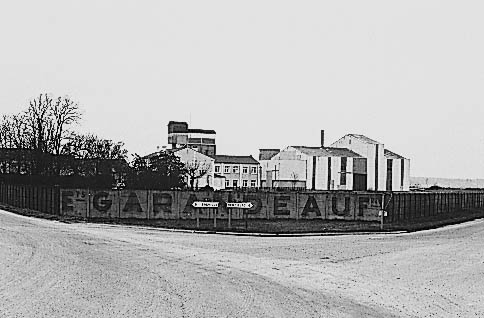 Ensemble d'usine, vue du sud-ouest.