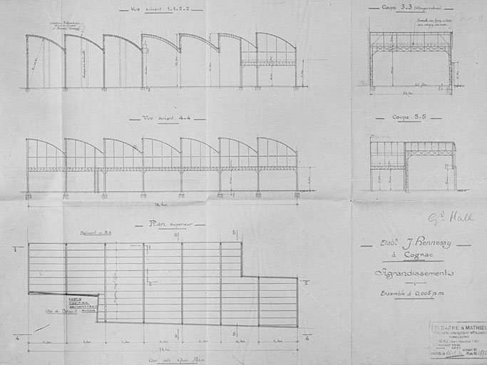 Hall des expéditions, agrandissement, plan et coupes.
