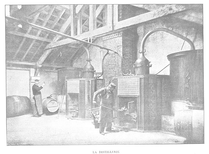 La distillerie, l'intérieur.