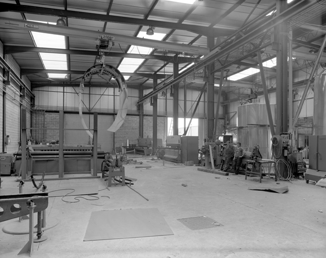 Atelier de fabrication de l'inox, intérieur.
