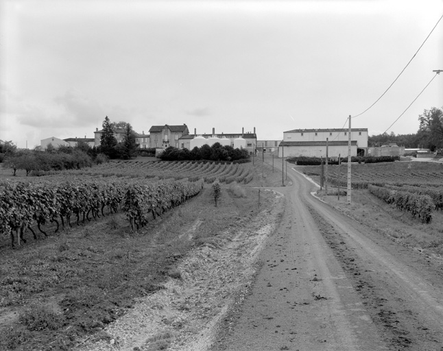 L'ensemble vu du sud.
