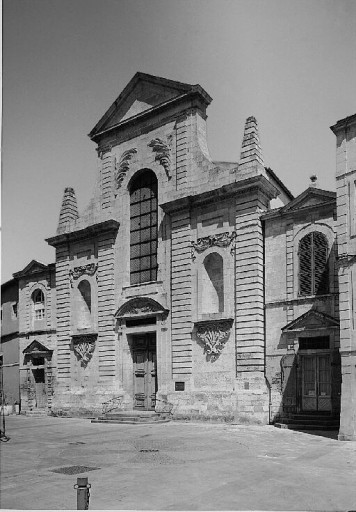 Eglise, façade.