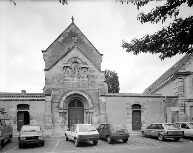 Chapelle, (le vocable?), façade.