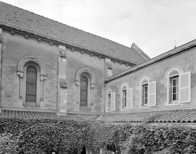 Chapelle, (le vocable?), élévation ouest.