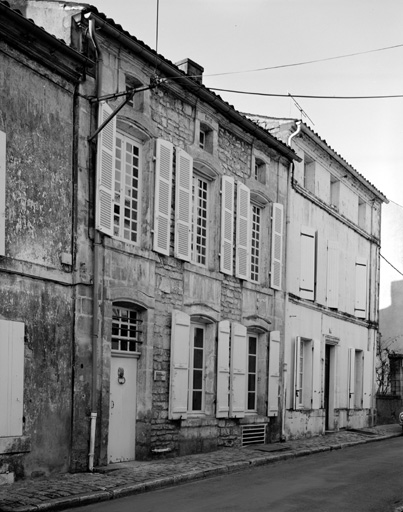 Façade sur rue.