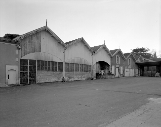Façade donnant sur la cour.