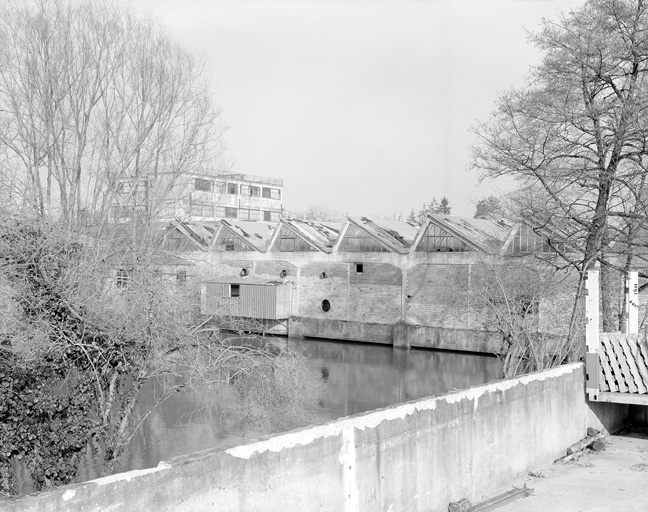 Bâtiment d'eau.