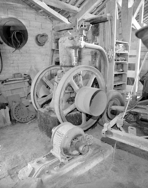 Moteur à piston Japy.