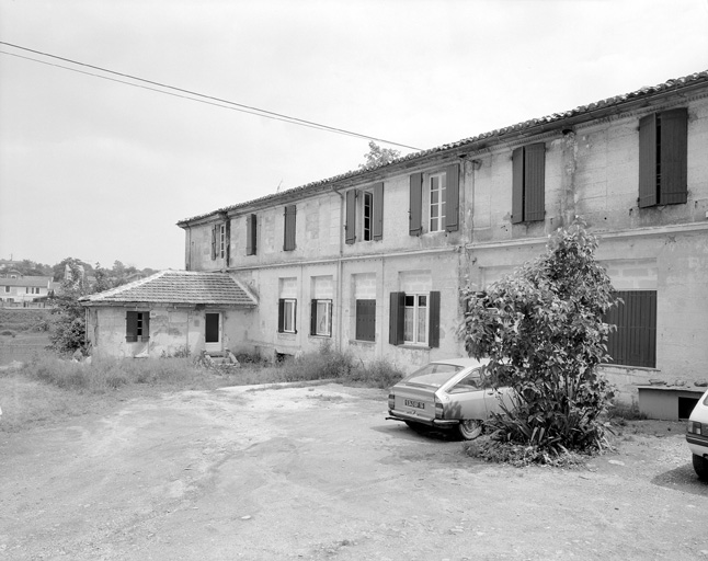 Aile est, élévation sur cour.