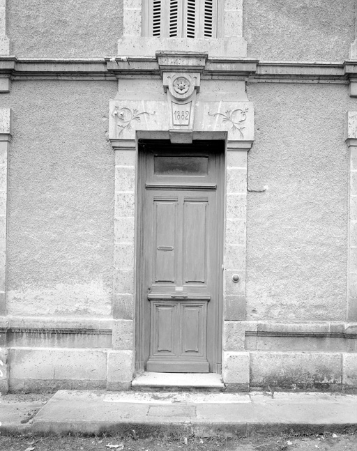 Logement de contremaître, la porte d'entrée.