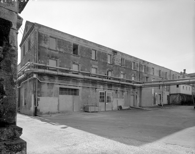 Ancien logement patronal, façade.