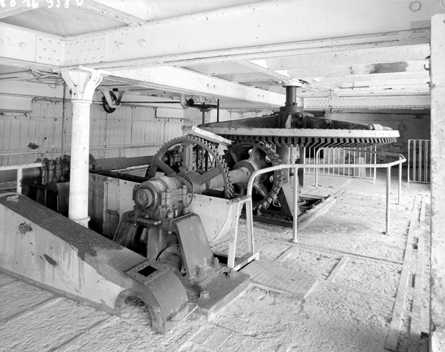 Salle des turbines  : intérieur.