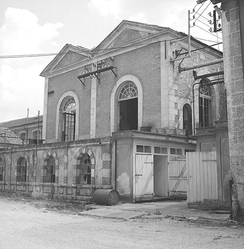 Façade des transformateurs.