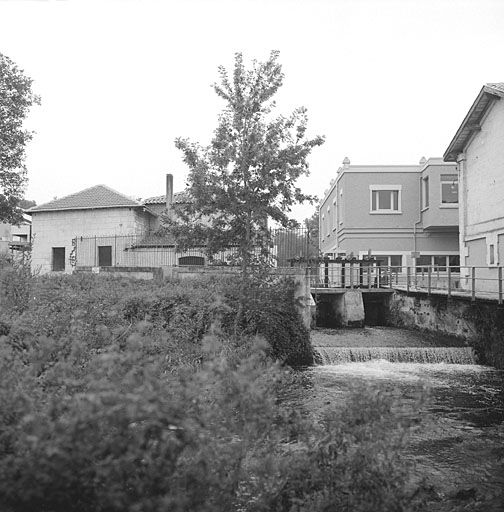 Les nouveaux bureaux. Vue du nord.