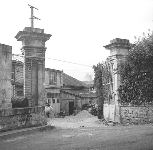 Entrée de l'usine.