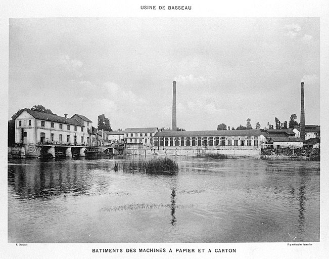 Bâtiment des machines à papier et à carton.