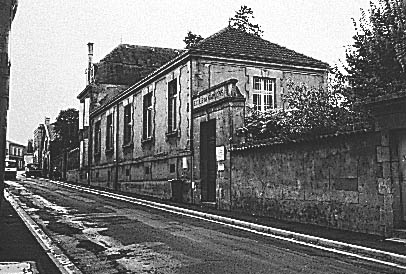 Ecole, élévation sur rue.