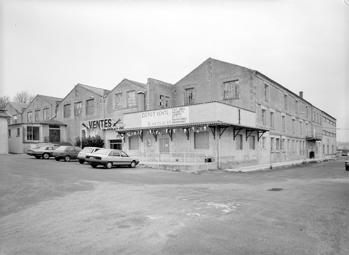 Atelier de fabrication, façade ouest.
