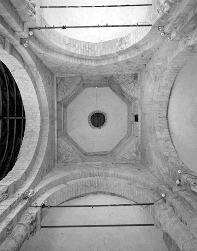 Coupole du carré du transept.