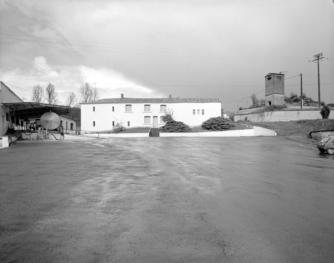 Logement patronal, vu de l'ouest