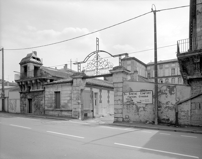 Usine, usine de meubles (chaises) dite Société Synthe confort