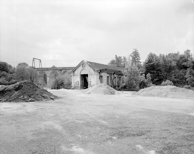 L'ensemble, vue de l'est.