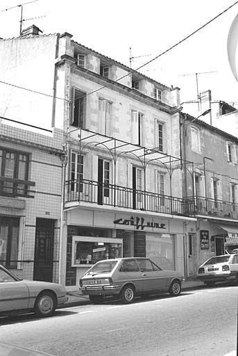 Elévation sur rue.