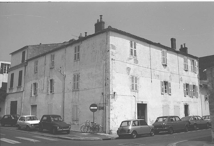 Elévation sur rue.