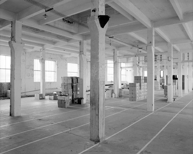 Atelier de fabrication, intérieur.