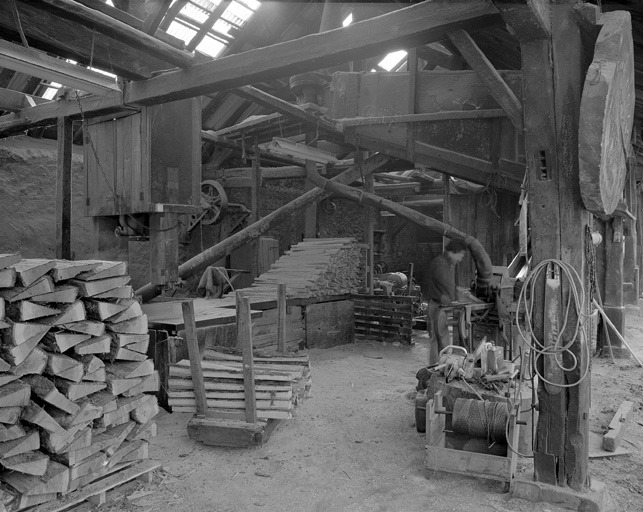 Atelier de fabrication, intérieur.