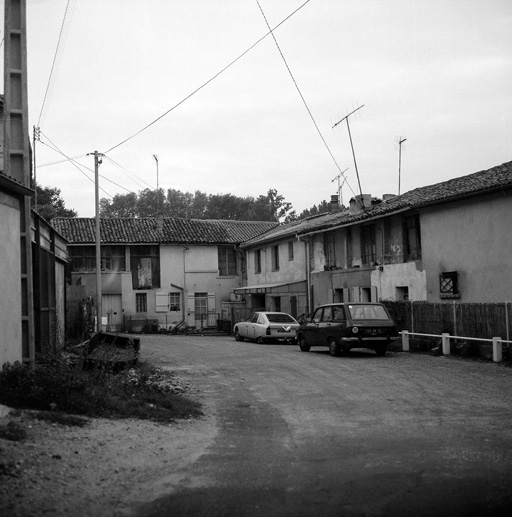 Logement d'ouvriers, vu du nord.