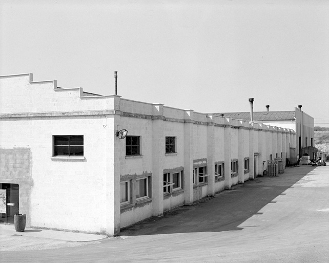 Entrepot industriel, façade nord ouest.