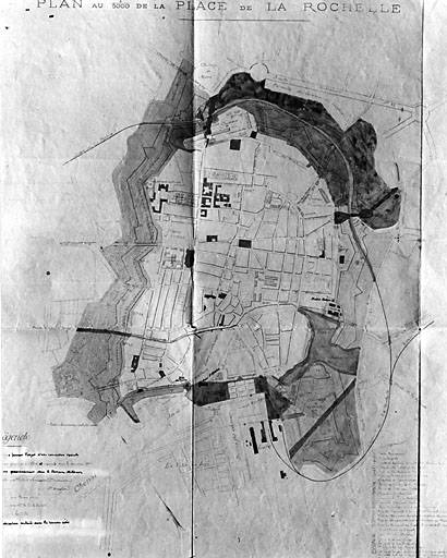 Plan de la ville en 1911, au moment du déclassement de la place. Plan au 1/5000 de la place de La Rochelle.