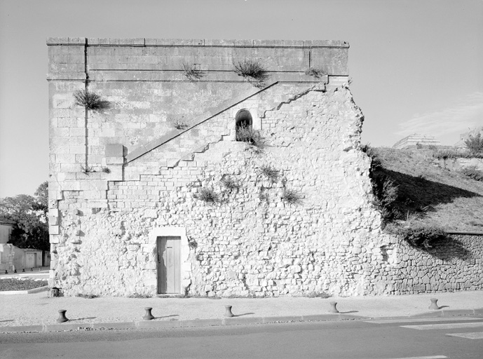 Porte Royale, élévation latérale sud, corps de garde.