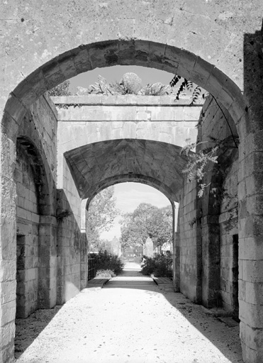 Deuxième porte de la demi lune, élévation postérieure.