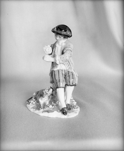 Ronde-bosse figurine