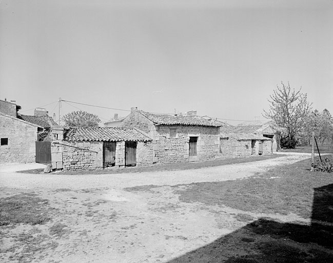 Dépendances, élévation sud