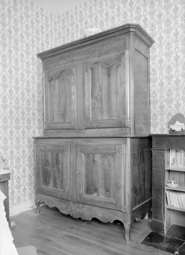 Buffet à deux corps